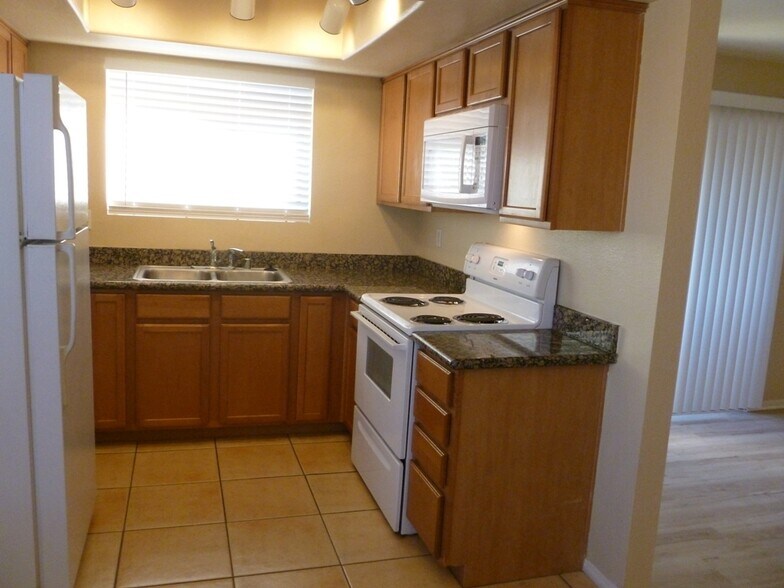 Building Photo - 7300 Pirates Cove Rd