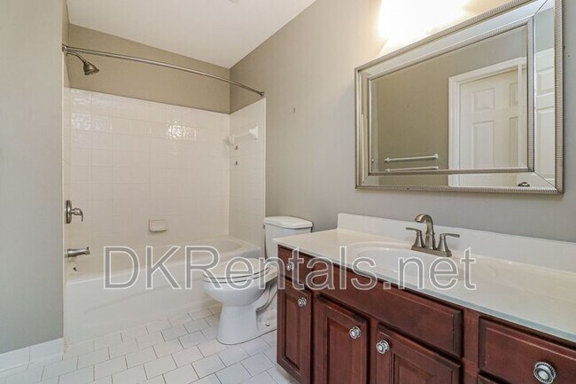 Building Photo - 1072 Blankets Creek Dr