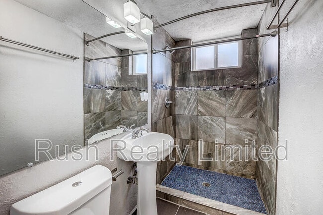 Building Photo - 4745 W 13th Ave