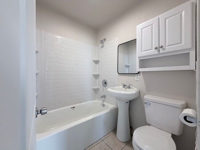 Building Photo - NEWLY REMODELED 2BR/1BA 610 sq.ft. rental in Bisbee, AZ