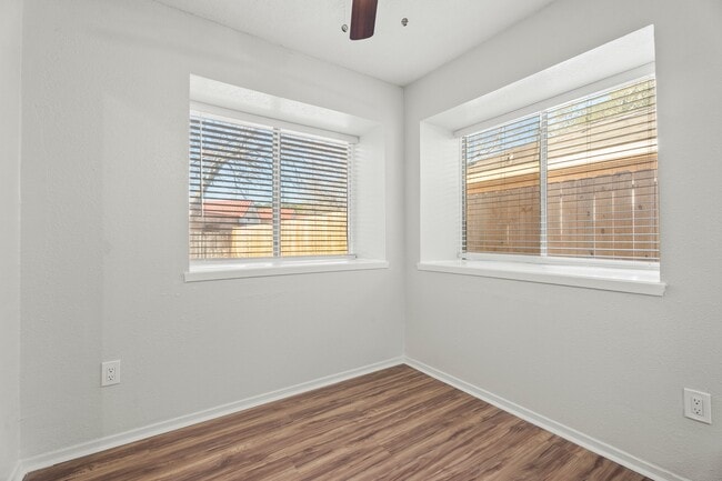 Building Photo - 16426 Forest Bend Ave