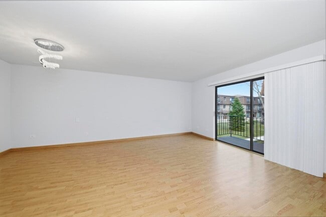 Building Photo - 9803 Bianco Terrace