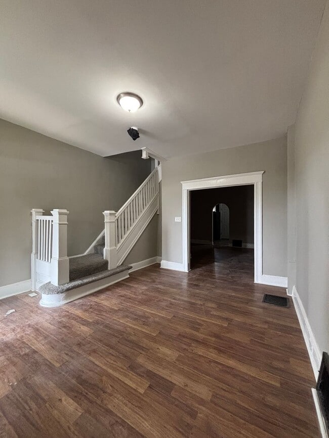 Building Photo - Charming 3BR/1BA Home Near Pimlico Racecou...