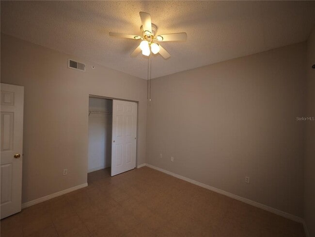 Building Photo - 4252 Central Sarasota Pkwy