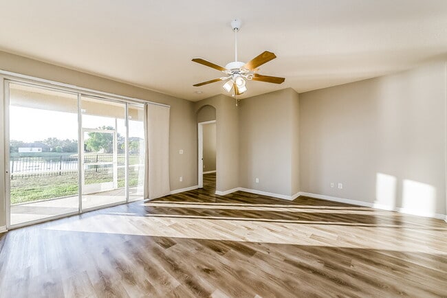 Building Photo - 2337 125th Dr E