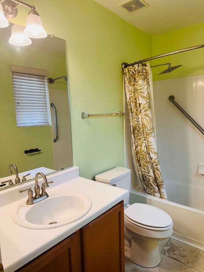 Building Photo - Rancho Sahuarita Home - Lovely 2 Bedroom Plus Den -AVAILABLE JAN 3rd!