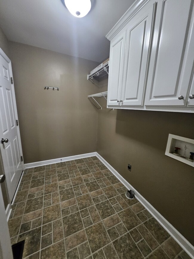 Building Photo - 203 Towbridge Ln