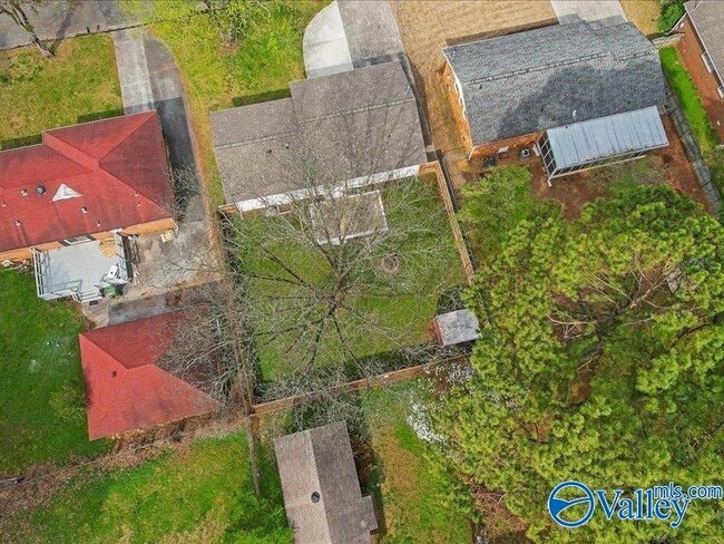 Building Photo - 315 Jack Coleman Dr NW