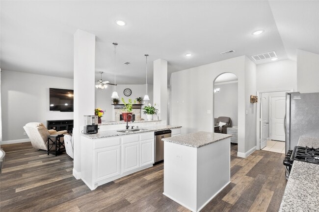 Building Photo - 1796 Amalfi Dr
