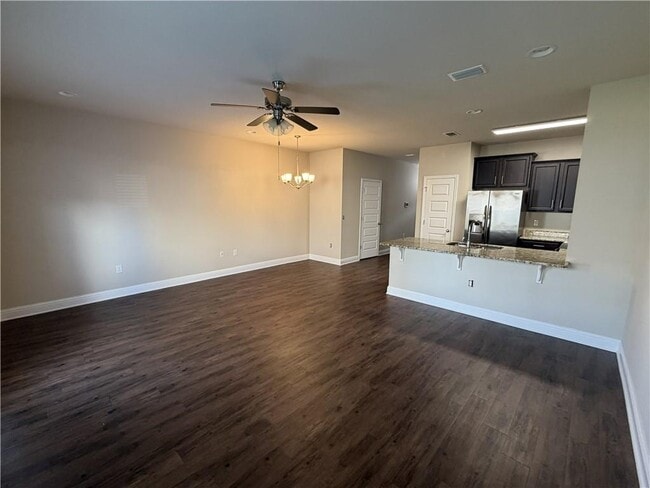 Building Photo - 6736 Spaniel Dr