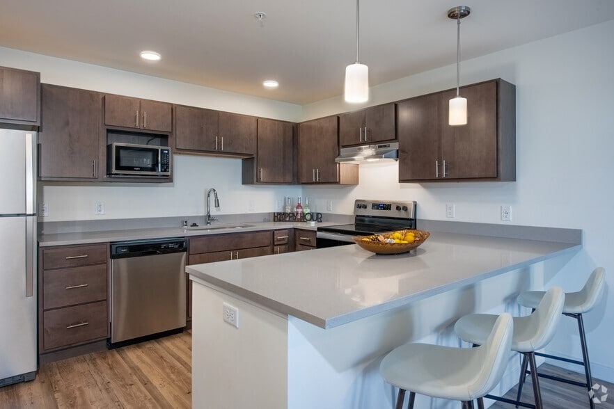 1BR, 1BA - 685SF - Jenny Wren Place