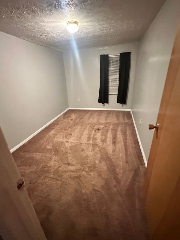 Building Photo - 5854 Hayes Rd