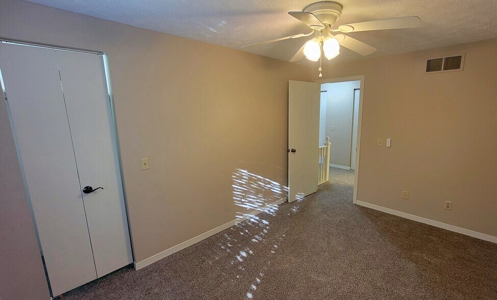 Building Photo - 382 Waterside Avenue