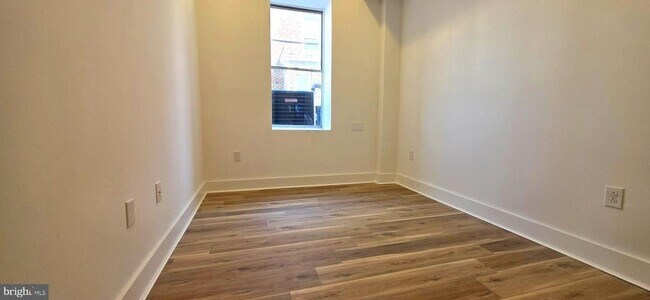 Building Photo - 1543 N 33rd St