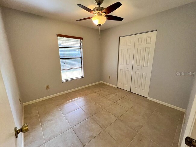 Building Photo - 4320 SW 20th Ln