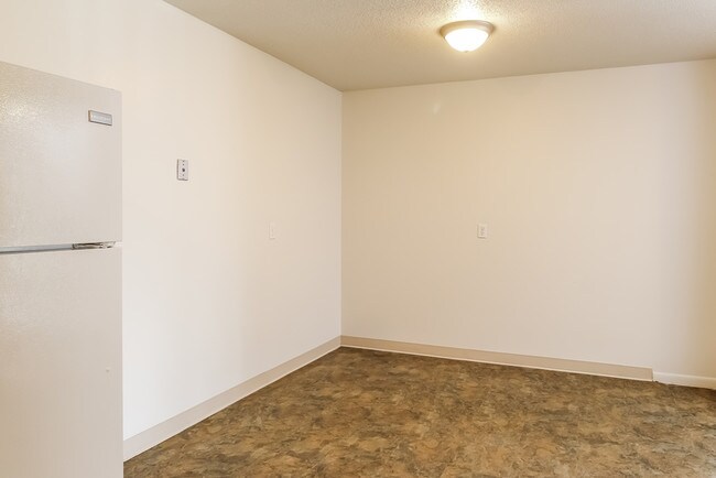 Building Photo - 1st Month Free!