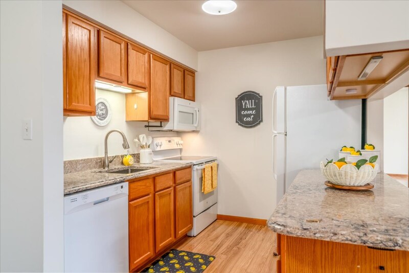 Building Photo - 45969 Tallgrass Ct