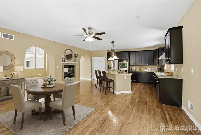 Building Photo - 86 Davinci Dr