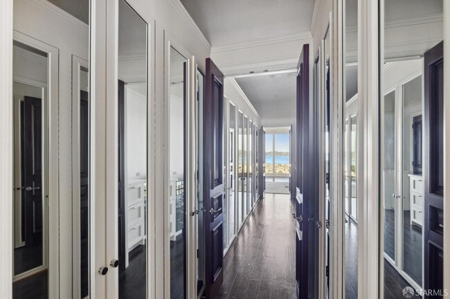 Building Photo - 2336 Broadway