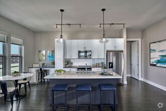 Building Photo - Taylor Lofts
