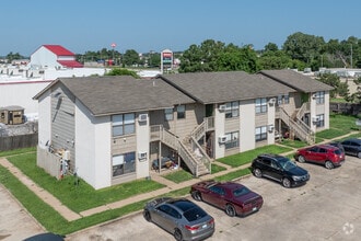 Building Photo - Sullivans Landing Apartments