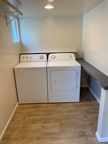 Washer/Dryer - 2717 Mill Ave
