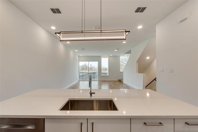 Building Photo - 1906 Annex Ave