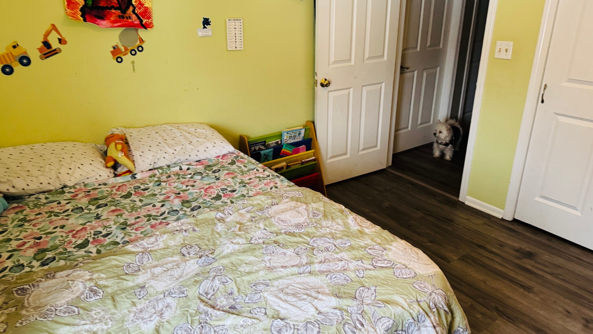 Building Photo - W174N5125 Mulberry Ln