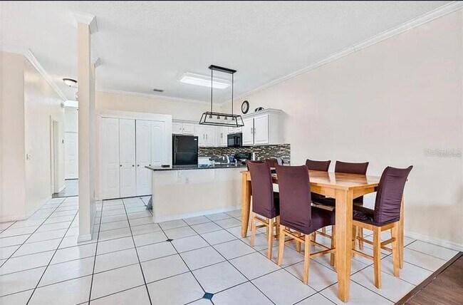 Building Photo - 1030 Universal Rest Pl