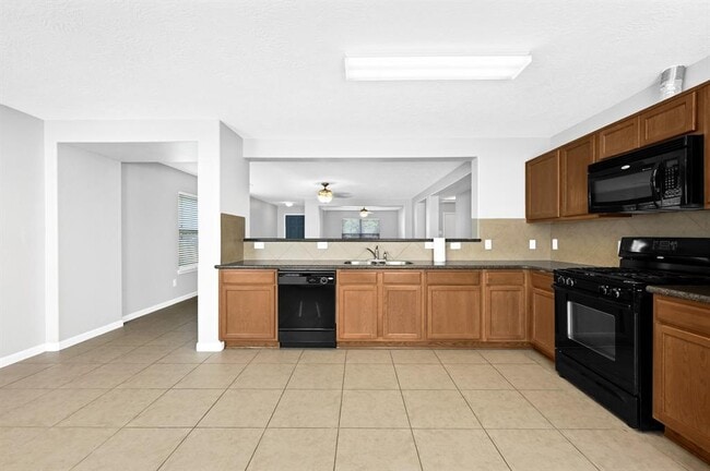 Building Photo - 29507 Legends Branch Ln