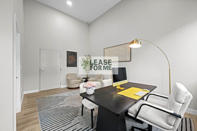 Building Photo - 4348 Woodlawn Ave