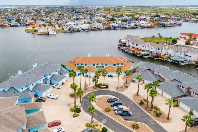 Building Photo - 15406 Gun Cay Ct