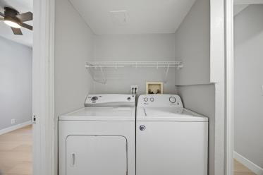 Building Photo - 3-Bed Duplex! Perfectly situated near shopping, dining, and everyday essentials– Spacious 1000 Sq...