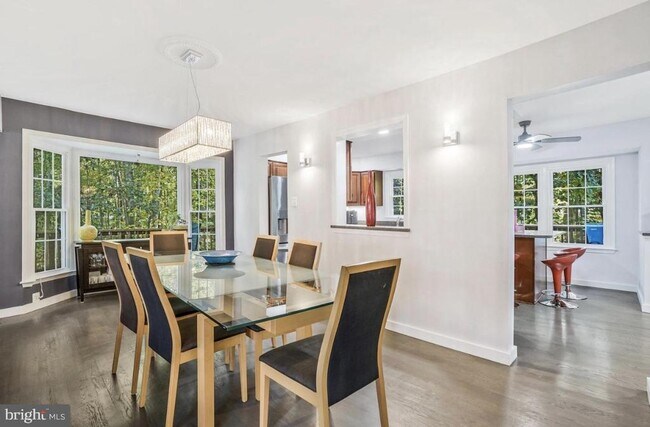 Building Photo - 9801 Burke Pond Ln