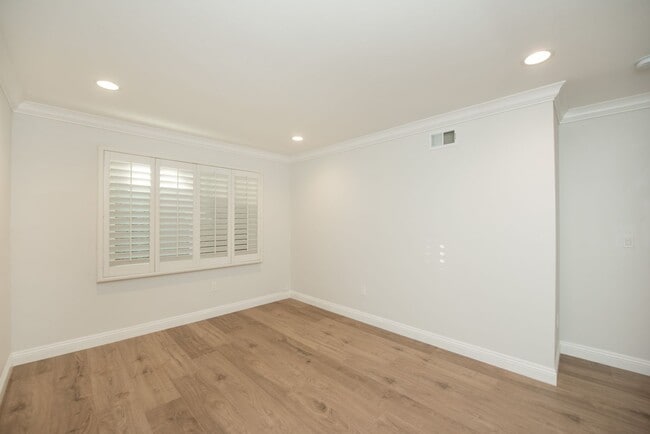 Building Photo - Mesa Verde