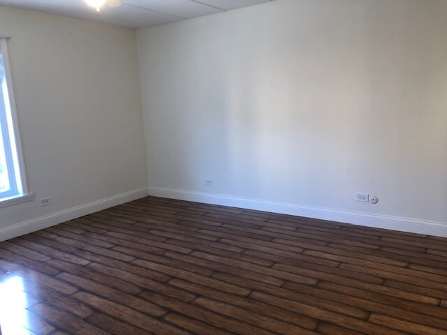 Master Bedroom - 11345 S Roberts Rd