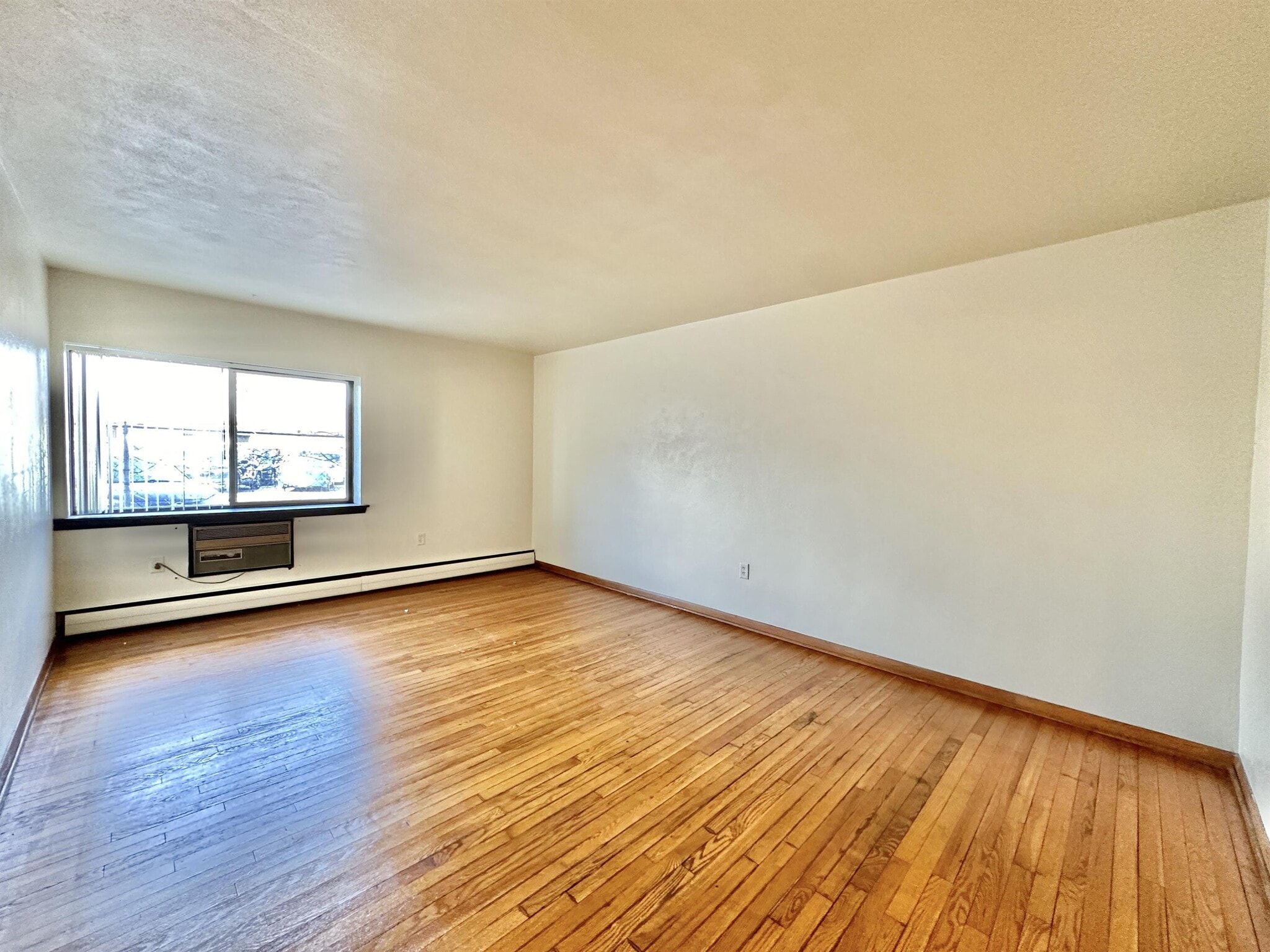 Building Photo - 430 Harrison Ave
