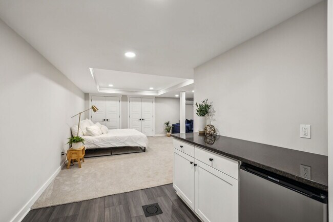 Building Photo - 4604 Mountainview Dr