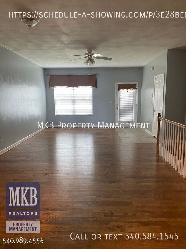 Building Photo - 5502 S Village Dr