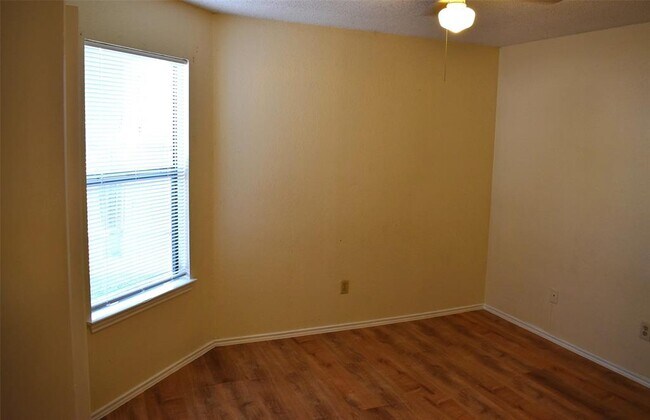 Building Photo - 1804 Rawhide Loop
