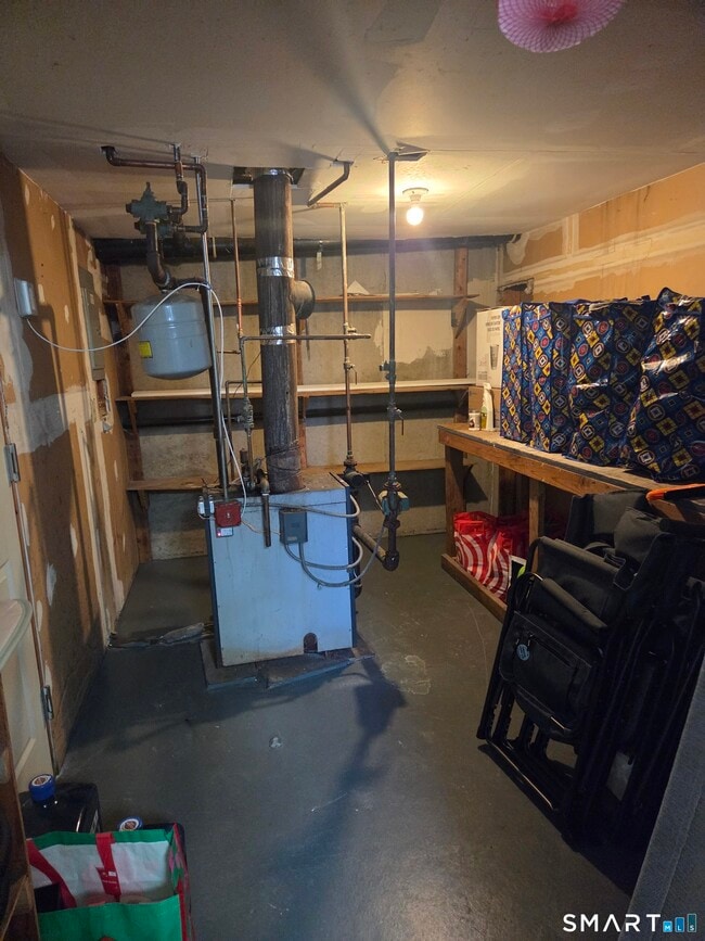 Building Photo - 1101 Highland Ave