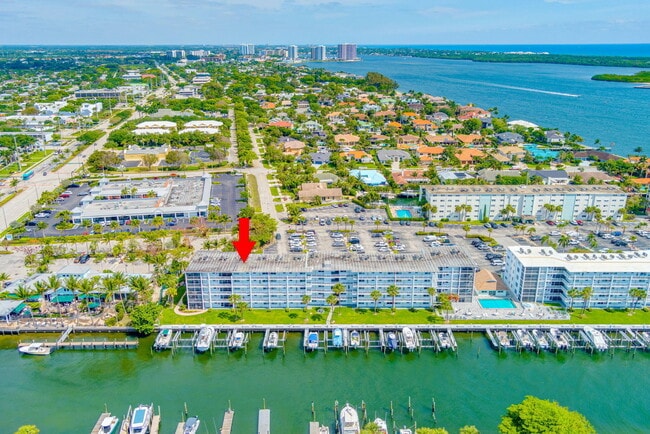 Building Photo - 108 Paradise Harbour Blvd