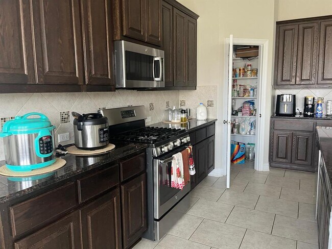 Building Photo - 3608 Lunet Ring Way