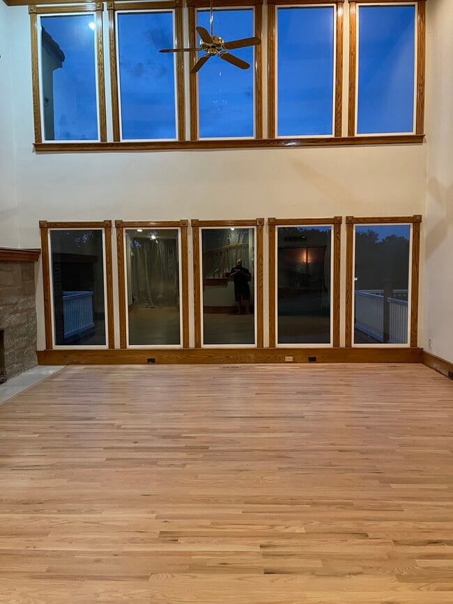 Building Photo - 6518 W 132nd St