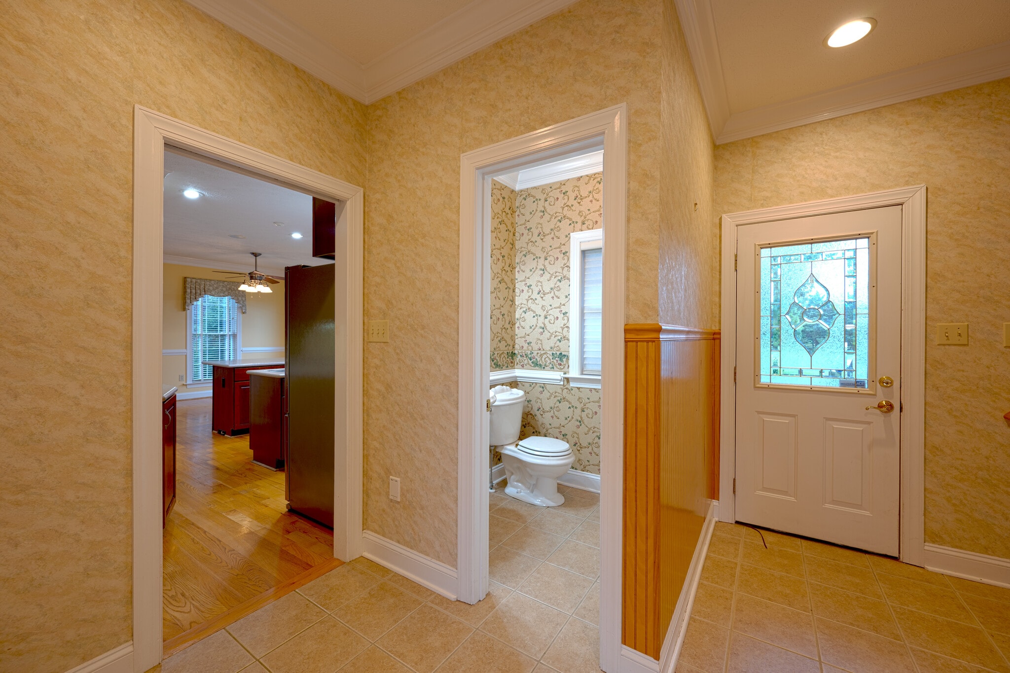 1/2 Bath off Kitchen - 1495 Merrimans Ln
