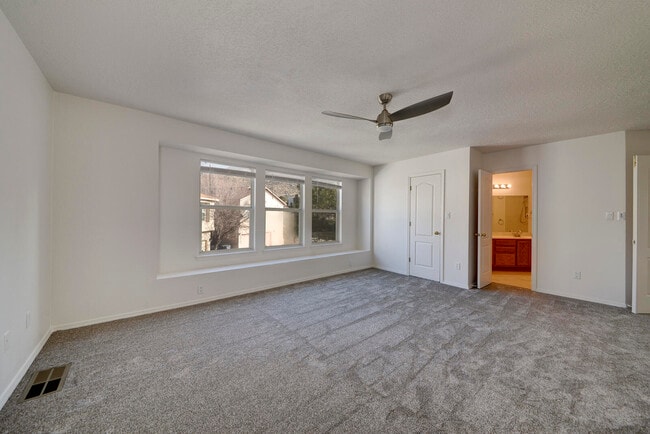 Building Photo - 3123 Mountainside Pkwy NE