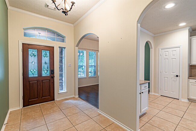 Building Photo - 17911 Serene Shore Dr