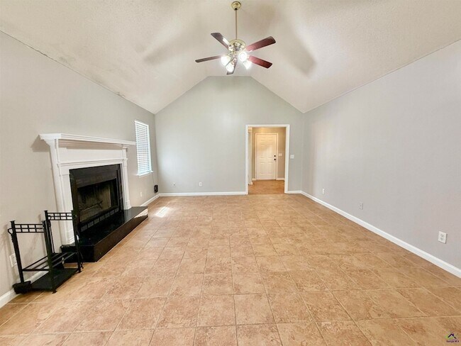 Building Photo - 103 Westoak Ct