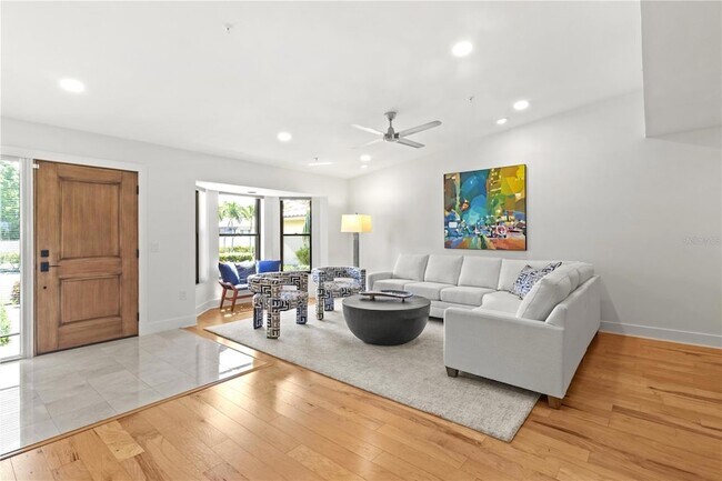 Building Photo - 2377 Harbour Oaks Dr