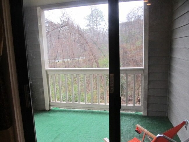 Building Photo - Chapel Hill - Mill Creek 2BR/2BA Townhouse AVAILABLE